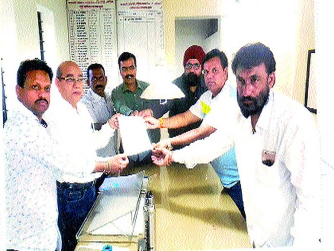 Shinde's tollways should be classified as unfair toll vehicles | शिंदे येथील टोलवसुली अन्यायकारक वाहनांचे वर्गीकरण करून टोलवसुली करावी