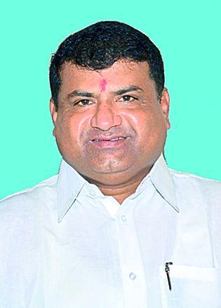 Rajiv Deshmukh is living in the cultural and sports fields | सांस्कृतिक व क्रीडा क्षेत्रातील वारसा जपताहेत राजीव देशमुख Rajiv Deshmukh is living in the cultural and sports fields | सांस्कृतिक व क्रीडा क्षेत्रातील वारसा जपताहेत राजीव देशमुख