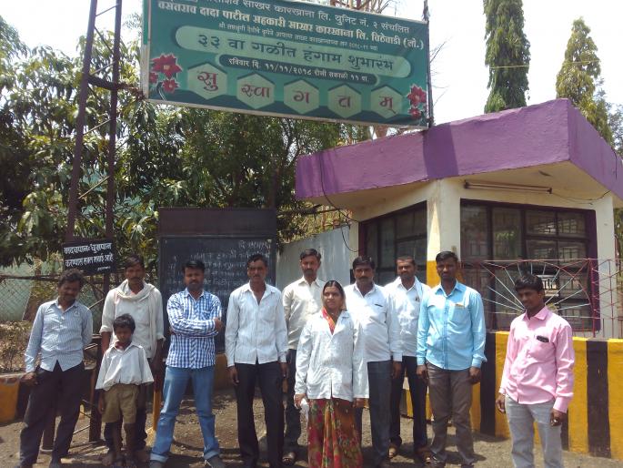 Farmers return empty-handed from their workplace | वसाका कार्यस्थळावरुन शेतकरी रिकाम्या हाताने परत