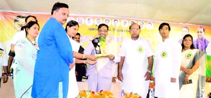 Nalwadi and Mhasal will not let the funds fall short | नालवाडी-म्हसाळ्यासाठी निधी कमी पडू देणार नाही