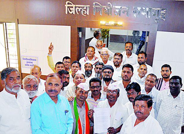 Demonstrations and Front Against DPC | ‘डीपीसी’पुढे निदर्शने आणि मोर्चा