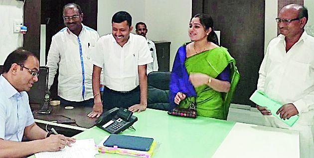 Compensate all the bollwearing victims | सर्व बोंडअळीग्रस्तांना भरपाई द्या Compensate all the bollwearing victims | सर्व बोंडअळीग्रस्तांना भरपाई द्या