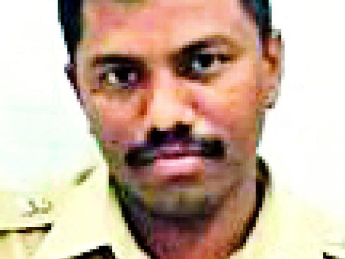 Interstate accused in Kalamb's factory | कळंबच्या कारखान्यात आंतरराज्यीय आरोपी Interstate accused in Kalamb's factory | कळंबच्या कारखान्यात आंतरराज्यीय आरोपी