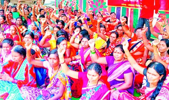 Nutritionist Employees Movement | पोषण आहार कर्मचाऱ्यांचे आंदोलन Nutritionist Employees Movement | पोषण आहार कर्मचाऱ्यांचे आंदोलन