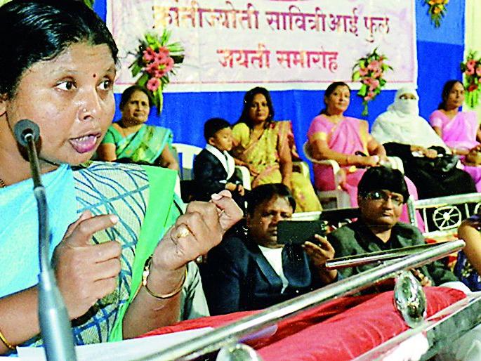 Women's responsibility to build a healthy generation | सुदृढ पिढी घडविण्याची जबाबदारी स्त्रियांवर