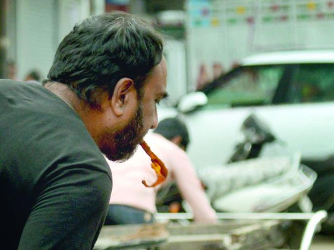 Tobacco eaters and spiters more spreds corona | खर्रा खाणाऱ्यास कोरोना झाल्यास अधिक भयावह Tobacco eaters and spiters more spreds corona | खर्रा खाणाऱ्यास कोरोना झाल्यास अधिक भयावह