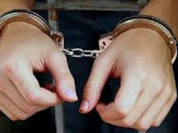 With the sharp weapons, all four of Pune are in control | धारदार हत्यारांसह पुण्याचे चौघे ताब्यात With the sharp weapons, all four of Pune are in control | धारदार हत्यारांसह पुण्याचे चौघे ताब्यात