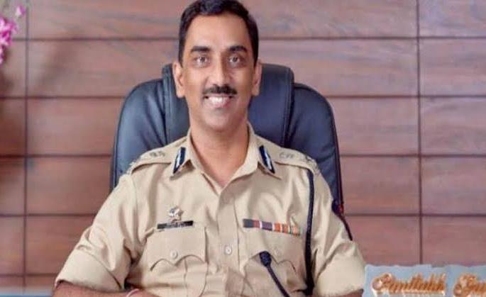 'Pune pattern' to be implemented in Loni Kalbhor and Loni kand areas to keep law abiding on criminals: Amitabh Gupta | गुन्हेगारांवर कायद्याचा वचक राहण्यासाठी लोणी काळभोर व लोणीकंद परिसरात 'पुणे पॅटर्न' राबविणार: अमिताभ गुप्ता