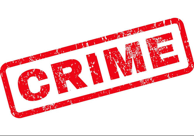 Abusing and beating the house for old reasons; Five persons were booked in Bhosari | जुन्या कारणावरून शिवीगाळ व मारहाण करत घराला लावले कुलूप ; भोसरीत पाच जणांवर गुन्हा दाखल Abusing and beating the house for old reasons; Five persons were booked in Bhosari | जुन्या कारणावरून शिवीगाळ व मारहाण करत घराला लावले कुलूप ; भोसरीत पाच जणांवर गुन्हा दाखल