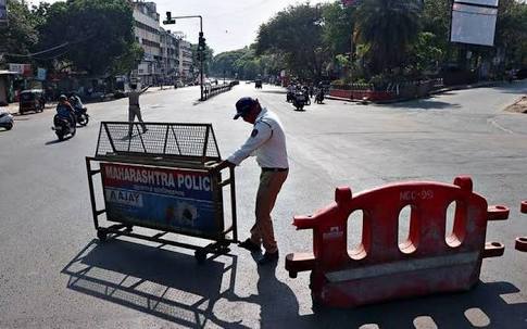 Pune Lockdown: Official announcement .... Strict lockdown in Pune from 13th to 23rd July; Learn what to start, what to stop! | Pune Lockdown : अधिकृत घोषणा.... पुण्यात १३ ते २३ जुलै कडक लॉकडाऊन; जाणून घ्या काय सुरू, काय बंद! Pune Lockdown: Official announcement .... Strict lockdown in Pune from 13th to 23rd July; Learn what to start, what to stop! | Pune Lockdown : अधिकृत घोषणा.... पुण्यात १३ ते २३ जुलै कडक लॉकडाऊन; जाणून घ्या काय सुरू, काय बंद!