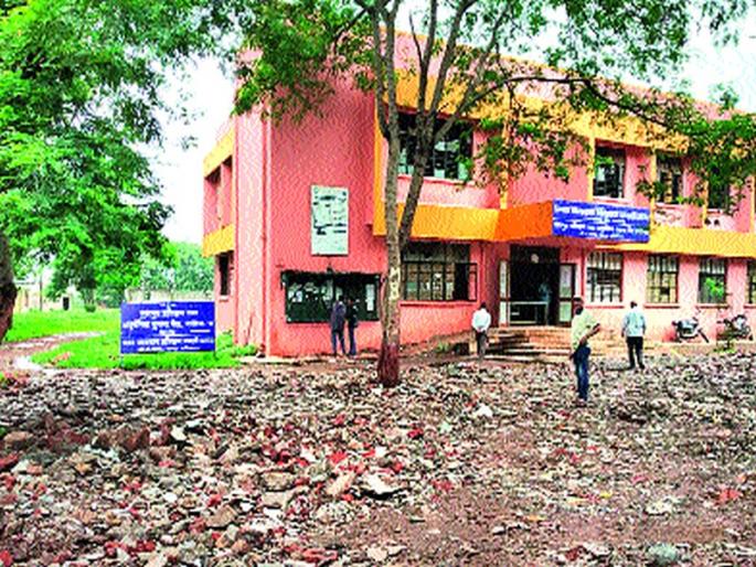 Government Industrial Training Institute at District level | जिल्हास्तरावरील शासकीय औद्योगिक प्रशिक्षण संस्था वाऱ्यावर