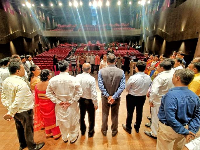 Finally, Mira Bhayanderkar's dream came true; Work on the city's first theater completed | अखेर मीरा भाईंदरकरांचे स्वप्न साकार; मुख्यमंत्र्यांच्या वाढदिवशी उद्धाटनाचा बेत Finally, Mira Bhayanderkar's dream came true; Work on the city's first theater completed | अखेर मीरा भाईंदरकरांचे स्वप्न साकार; मुख्यमंत्र्यांच्या वाढदिवशी उद्धाटनाचा बेत