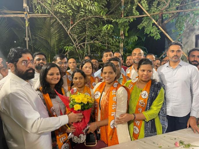 City Development Aghadi councilor from Mandangad in Chief Minister Eknath Shinde group | कोकणात शिवसेनेला धक्का, मंडणगडातील शहर विकास आघाडीचे नगरसेवक शिंदे गटात City Development Aghadi councilor from Mandangad in Chief Minister Eknath Shinde group | कोकणात शिवसेनेला धक्का, मंडणगडातील शहर विकास आघाडीचे नगरसेवक शिंदे गटात