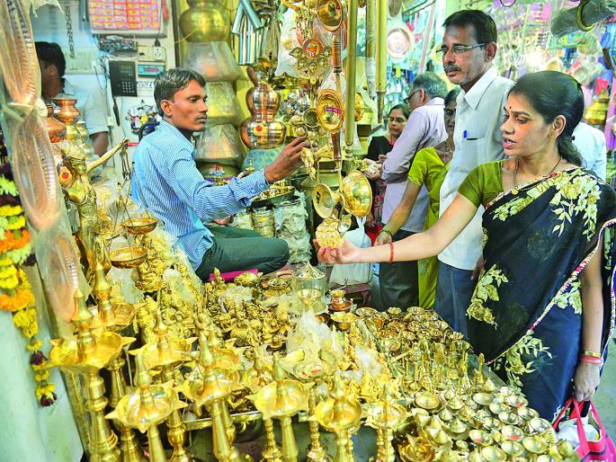 Sweeten in the market | बाजारात गोडवा