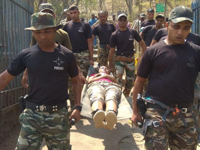 nashik,Police,saved,lives,two,trekkers | पोलिसांनी वाचविले दोन ट्रेकर्सचे प्राण...