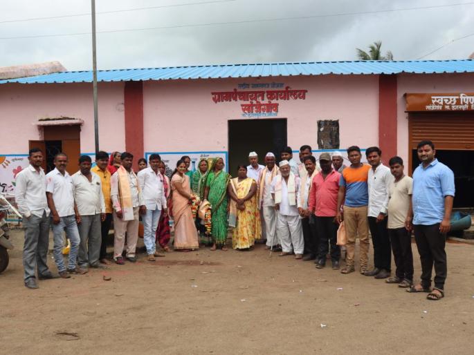 Sindhubai Kale unopposed as Deputy Panch of Sanjegaon-Nandadgaon Group Gram Panchayat | सांजेगाव-नांदडगाव ग्रुप ग्रामपंचायतीच्या उपसरपंचपदी सिंधूबाई काळे बिनविरोध Sindhubai Kale unopposed as Deputy Panch of Sanjegaon-Nandadgaon Group Gram Panchayat | सांजेगाव-नांदडगाव ग्रुप ग्रामपंचायतीच्या उपसरपंचपदी सिंधूबाई काळे बिनविरोध