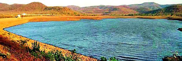 Fear of low water, water conservation in the project | प्रकल्पात अत्यल्प पाणी, जलसंकटाची भीती