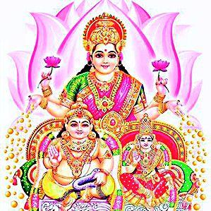 Today, in the house, a new broom, soup, chestnut kubera worship | आज घराघरांत नवा झाडू, सूप, तिजोरीत कुबेराची पूजा Today, in the house, a new broom, soup, chestnut kubera worship | आज घराघरांत नवा झाडू, सूप, तिजोरीत कुबेराची पूजा