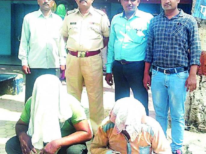 Govanshachi smuggling, and arrested both | गोवंशाची तस्करी, दोघांना अटक