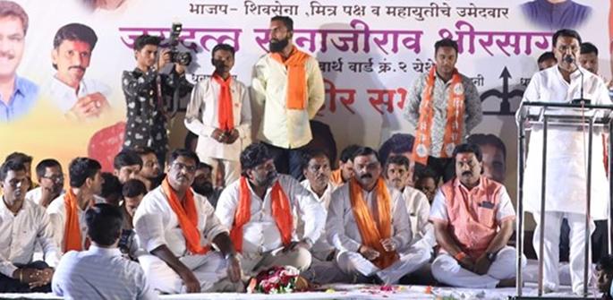 Voters want development; If wrong, then development is impeded | मतदारांना विकास हवा असतो; चूक झाल्यास विकासाला खीळ Voters want development; If wrong, then development is impeded | मतदारांना विकास हवा असतो; चूक झाल्यास विकासाला खीळ