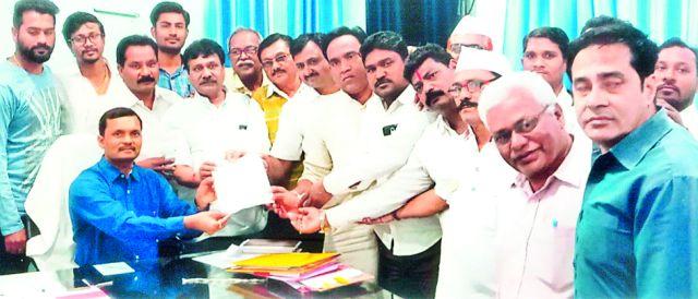 Demand for the help of damaged farmers | नुकसानग्रस्त शेतकऱ्यांना मदत देण्याची मागणी Demand for the help of damaged farmers | नुकसानग्रस्त शेतकऱ्यांना मदत देण्याची मागणी