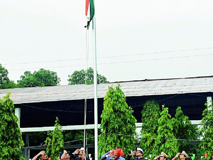 Committed to the development of the reservoir | भंडाऱ्याच्या विकासासाठी कटिबद्ध Committed to the development of the reservoir | भंडाऱ्याच्या विकासासाठी कटिबद्ध