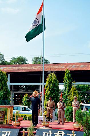 Committed to the development of the district | जिल्ह्याच्या विकासासाठी कटिबद्ध