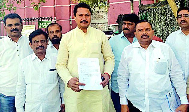 Delay in the state by the fear of defeat | पराभवाच्या भीतीने राज्यात पोटनिवडणुकांना विलंब