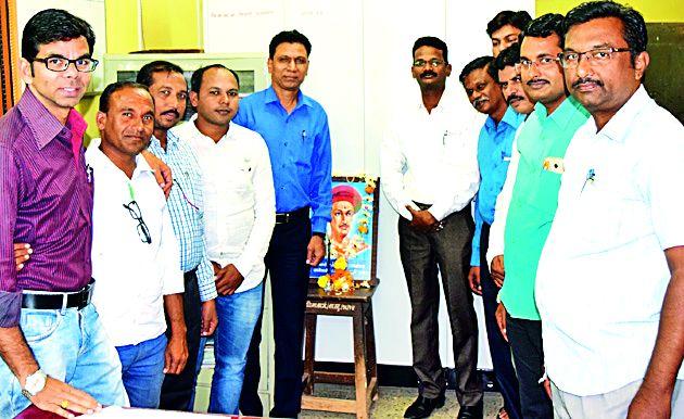 Challenge of credibility in front of the community media | समाज माध्यमांसमोर विश्वासार्हतेचे आव्हान Challenge of credibility in front of the community media | समाज माध्यमांसमोर विश्वासार्हतेचे आव्हान