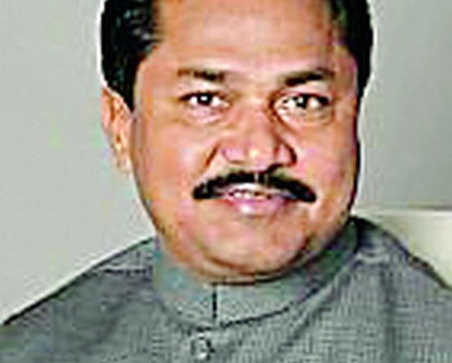 Warning to encroach Guardian Minister | पालकमंत्र्यांना घेराव घालण्याचा इशारा Warning to encroach Guardian Minister | पालकमंत्र्यांना घेराव घालण्याचा इशारा