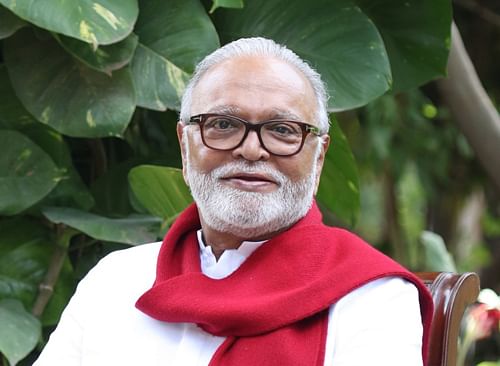 Shiv Sena-NCP clash over Raj Thackeray's role | राज ठाकरे यांच्या भूमिकेमुळे शिवसेना-राष्ट्रवादीपुढे पेच Shiv Sena-NCP clash over Raj Thackeray's role | राज ठाकरे यांच्या भूमिकेमुळे शिवसेना-राष्ट्रवादीपुढे पेच