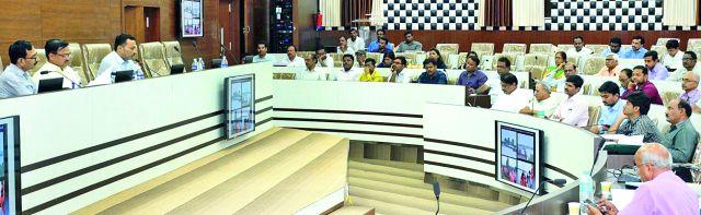 There is a need to coordinate work | समन्वयाने काम करण्याची गरज