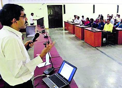 Customers should complain about injustice | ग्राहकांनी अन्यायाविरुद्ध तक्रार करावी Customers should complain about injustice | ग्राहकांनी अन्यायाविरुद्ध तक्रार करावी