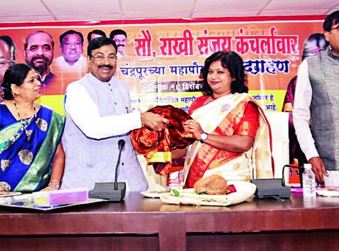 Continue the development work | विकासकामांची गंगा अशीच सुरु ठेवा