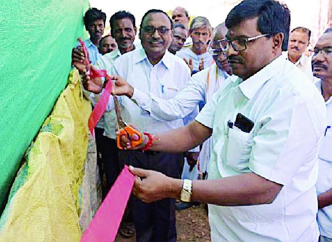 As a sustainable farming, farmers should turn to organic farming | शाश्वत शेती म्हणून शेतकऱ्यांनी सेंद्रिय शेतीकडे वळणे आवश्यक As a sustainable farming, farmers should turn to organic farming | शाश्वत शेती म्हणून शेतकऱ्यांनी सेंद्रिय शेतीकडे वळणे आवश्यक