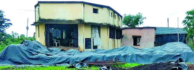 Health hazards due to bad luck of the rice | धानाच्या दुर्गंधीमुळे आरोग्य धोक्यात Health hazards due to bad luck of the rice | धानाच्या दुर्गंधीमुळे आरोग्य धोक्यात