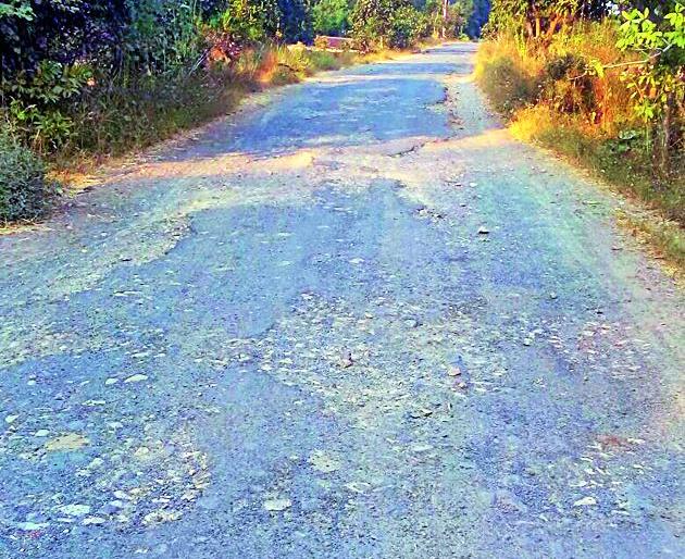 Ultimatum ended, potholes are always there | अल्टीमेटम संपला, खड्डे कायमच
