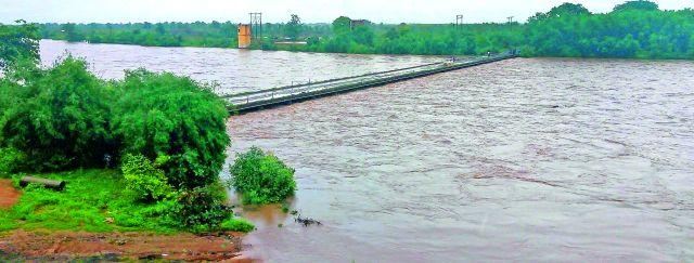 Monsoon rains | पावसाने उडाली दाणादाण