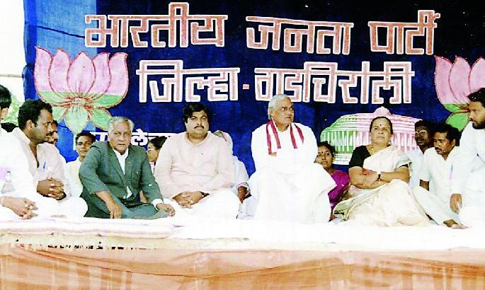 Atlaji's public meeting reached a high peak | अटलजींच्या जाहीर सभेने गाठला होता गर्दीचा उच्चांक