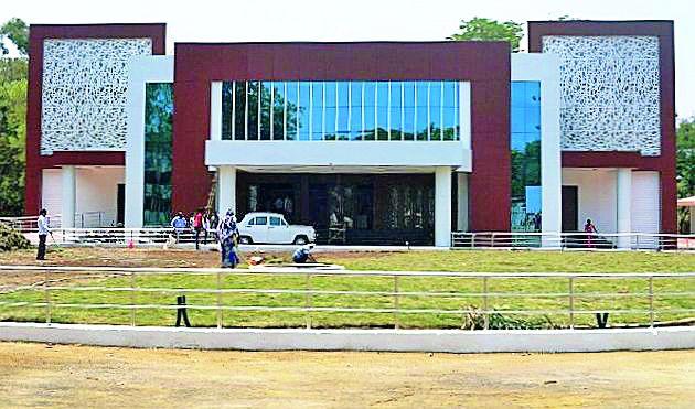 This is the planning house | असे आहे नियोजन भवन This is the planning house | असे आहे नियोजन भवन