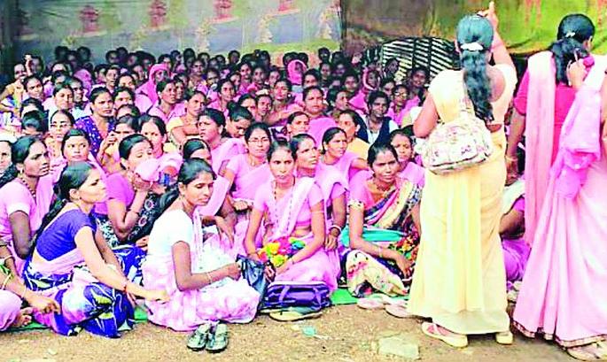 Movement of hope and group promoters | आशा व गटप्रवर्तकांचे आंदोलन
