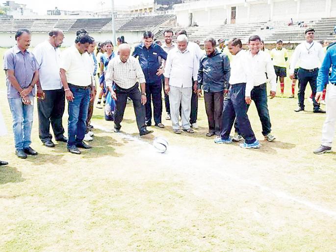 The significance of the team game is unique | सांघिक खेळाचे महत्त्व अनन्यसाधारण