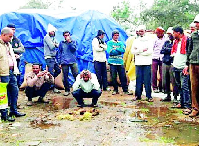 The Federation should compensate 'those' farmers | ‘त्या’ शेतकऱ्यांना फेडरेशनने नुकसान भरपाई द्यावी The Federation should compensate 'those' farmers | ‘त्या’ शेतकऱ्यांना फेडरेशनने नुकसान भरपाई द्यावी