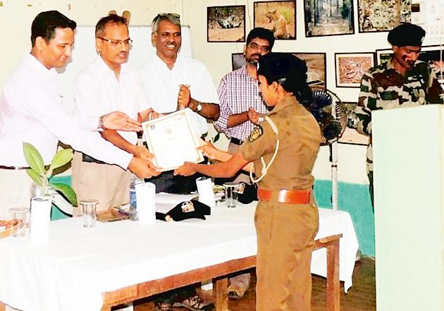 Everyone should be prepared for the safety of wildlife | वन्यजीवांच्या सुरक्षेसाठी सर्वांनी कटिबद्ध असावे