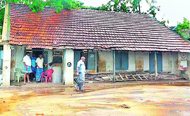 Zilla Parishad's 634 class rooms are dangerous | जिल्हा परिषदेच्या ६३४ वर्ग खोल्या धोकादायक Zilla Parishad's 634 class rooms are dangerous | जिल्हा परिषदेच्या ६३४ वर्ग खोल्या धोकादायक