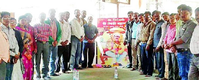 The boycott of Nabhik society elections for reservation | आरक्षणासाठी नाभिक समाजाचा निवडणुकांवर बहिष्कार