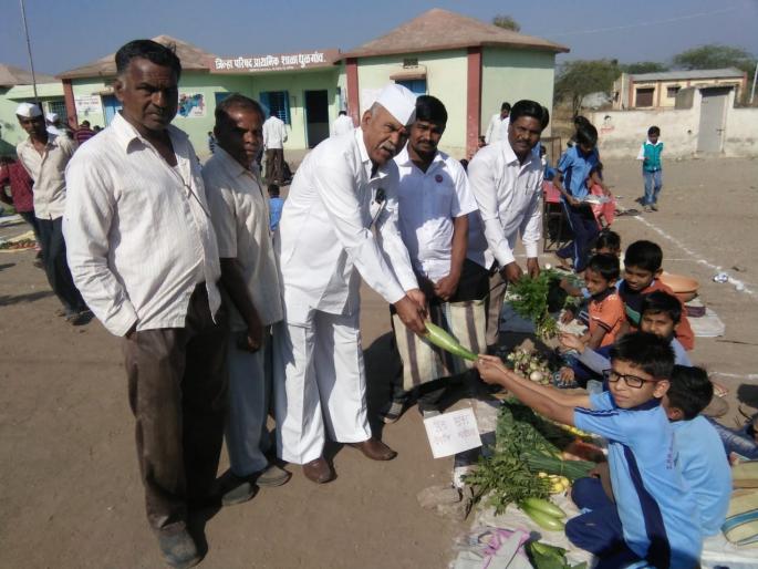 Bhala Bazar in Dhulgaon Primary School | धुळगाव प्राथमिक शाळेत भरला बाजार