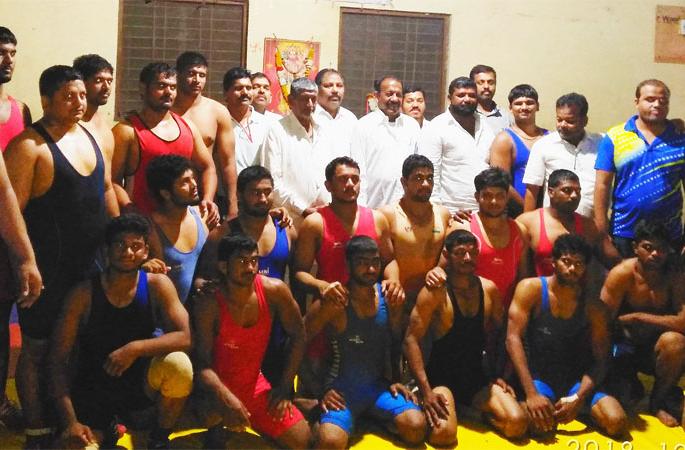 Jalna district team ready for 'Maharashtra Kesari' | ‘महाराष्ट्र केसरी’ साठी जालना जिल्ह्याचा संघ सज्ज Jalna district team ready for 'Maharashtra Kesari' | ‘महाराष्ट्र केसरी’ साठी जालना जिल्ह्याचा संघ सज्ज