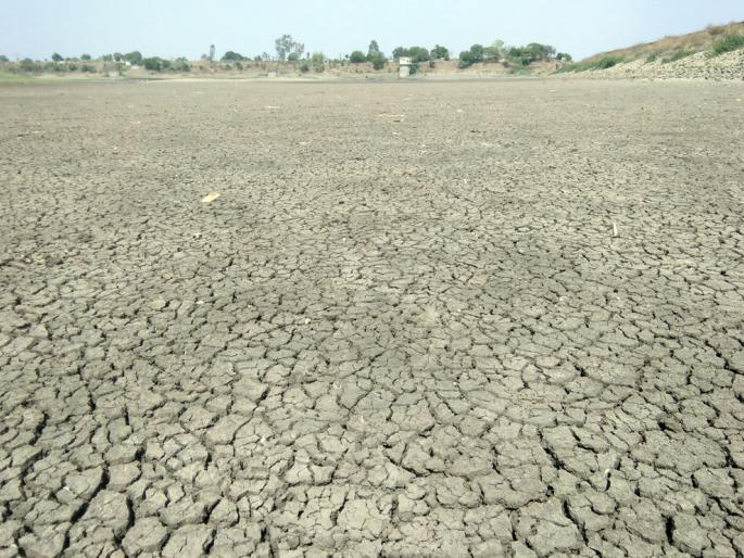 40 percent of the mud in Jui Dam! | जुई धरणात साचलाय ४० टक्के गाळ...! 40 percent of the mud in Jui Dam! | जुई धरणात साचलाय ४० टक्के गाळ...!