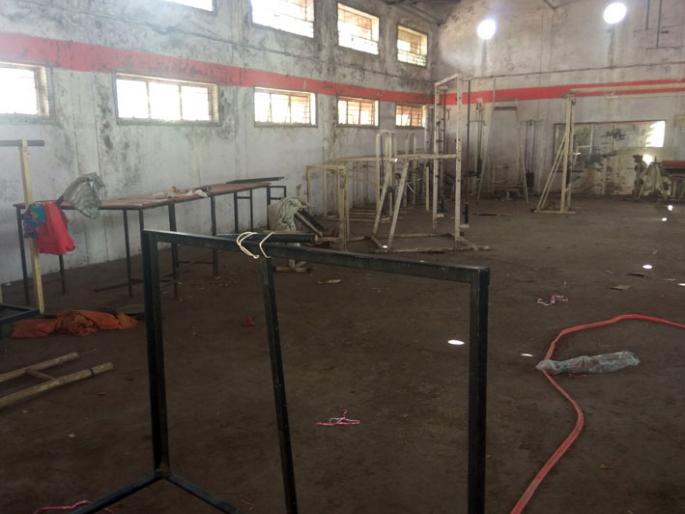 Sports Complex in poor condition Due to administrative negligance | प्रशासनाच्या अनास्थेमुळे क्रीडा संकुलाची दुरवस्था